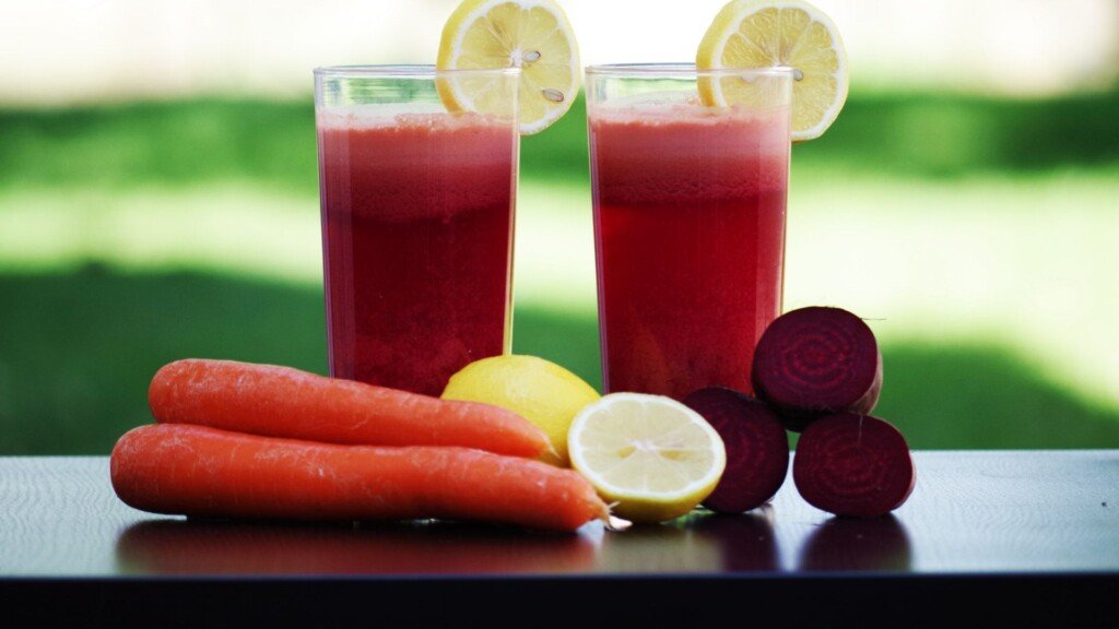 Carrot Beetroot Juice: Uses, Benefits, Side Effects and More!